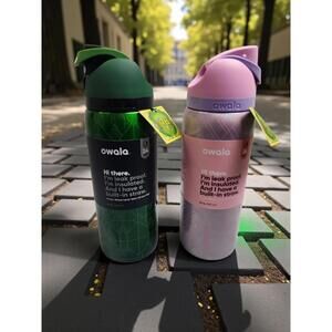 OWALA WICKED 32OZ FREE SIP BUNDLE INCLUDES BOTH ELPHABA AND GLINDA READY TO SHIP